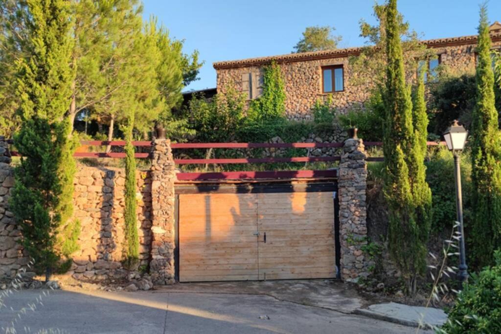 La Casa De Piedra, Una Ventana Al Paraiso Matet ภายนอก รูปภาพ