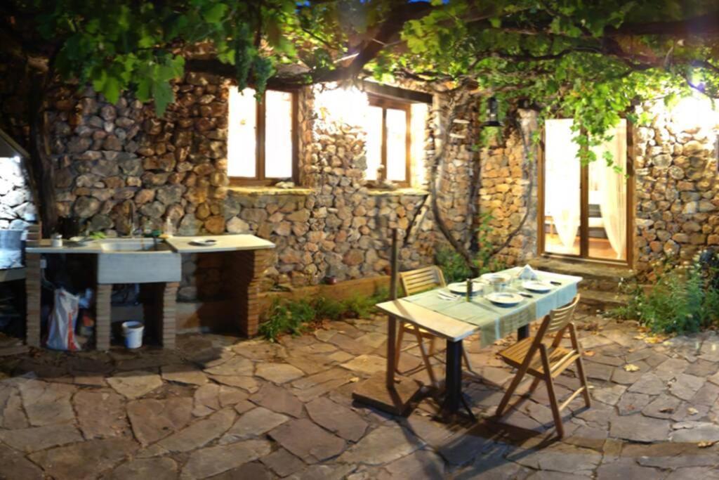 La Casa De Piedra, Una Ventana Al Paraiso Matet ภายนอก รูปภาพ
